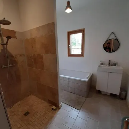 Villa La Datcha Dans Les Pins, D'architecte